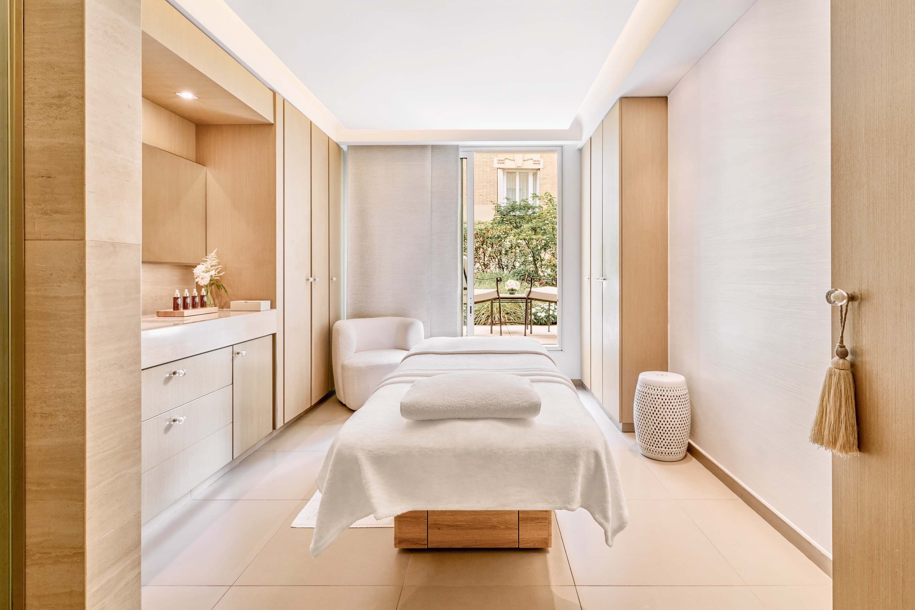 Spa Le Bristol by La Mer