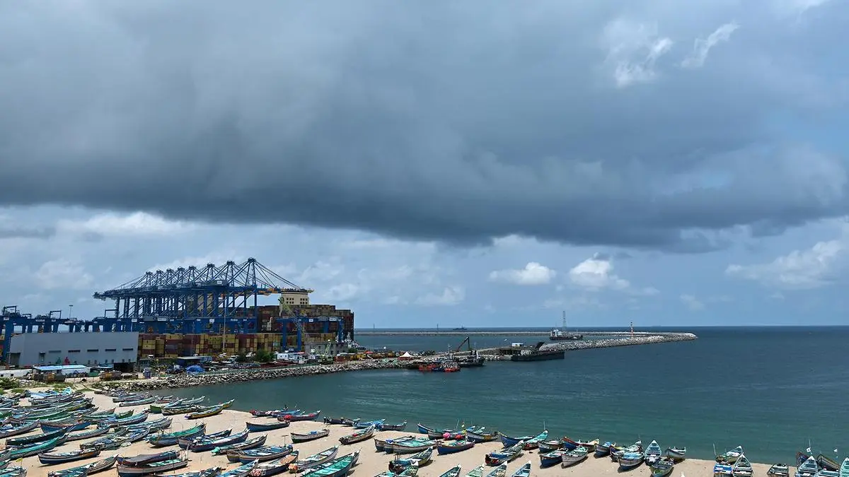 Vizhinjam Port cuts Vallarpadam transshipment volumes by half in FY26