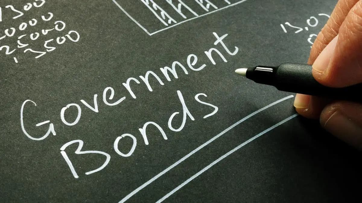 Oil rebound drags India bonds lower, focus shifts to US-Iran ceasefire outlook