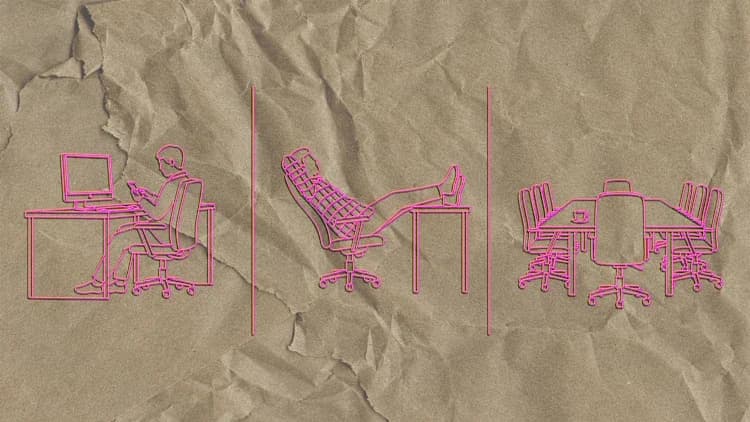 ‘No One Knew I Was in a Different Time Zone’: The Workers Who Travel, Play Tennis, and Do Chores on the Clock