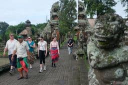 Immigration arrests British national intimidating residents in Bali