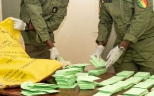 Lutte contre le faux monnayage : Saisie record de six (06) milliards de faux billets-verts réalisée à Thiaroye Azur par La Brigade mobile des Douanes de Pikine