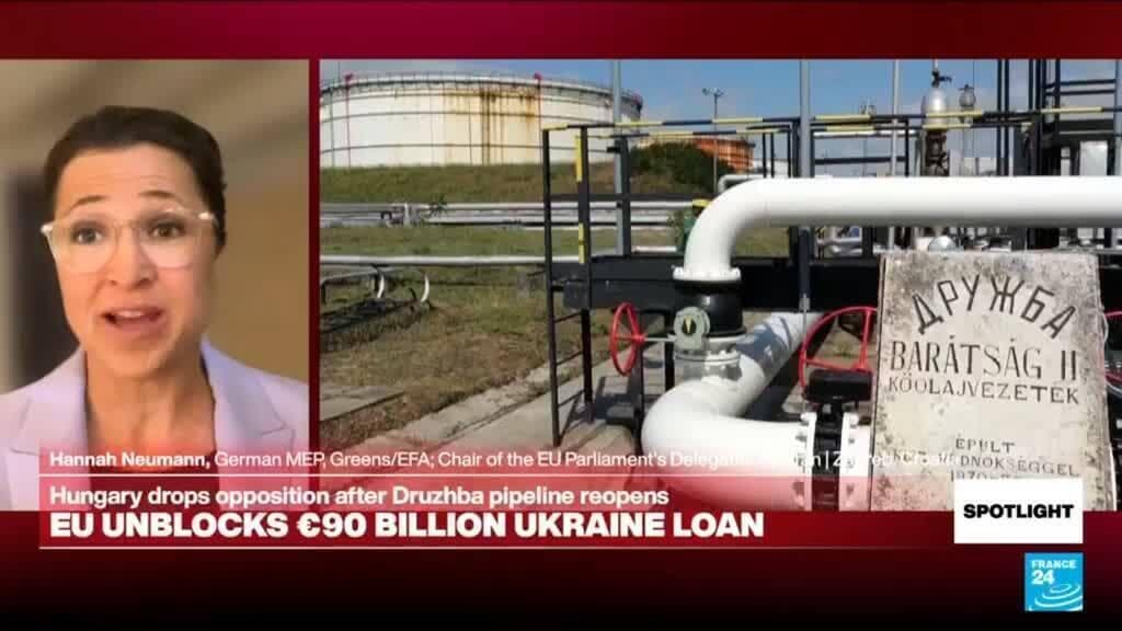 EU 'must' shift to renewables to end fossil fuel 'blackmail from war-driving authoritarian regimes'