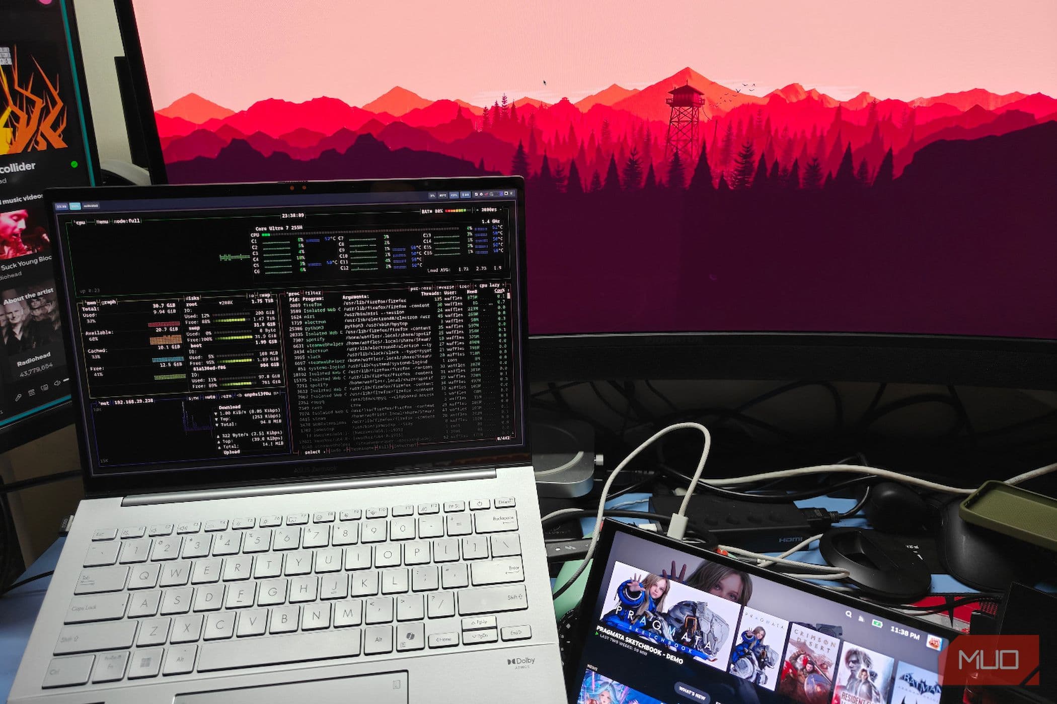 I tested four Linux tiling window managers and one of them clearly won me over