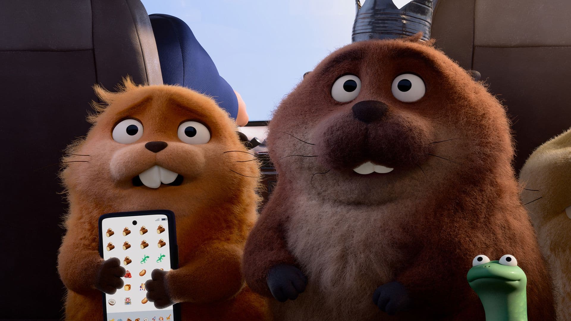 King George & Mabel Develop An Even Closer Bond In Hoppers Deleted Scene