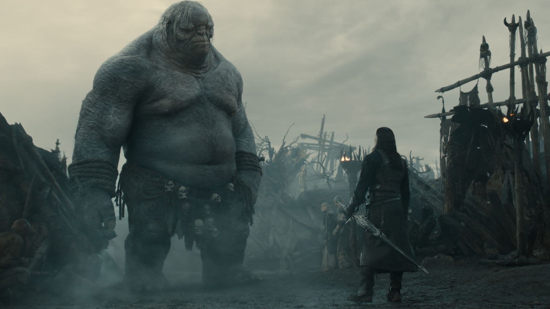 Netflix's 2-Part Fantasy Series Is A Better Lord Of The Rings Show Than The Rings Of Power