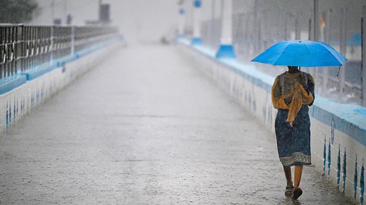 Light rains over isolated places in Ghat districts, south coastal districts of Tamil Nadu from April 26 to May 1