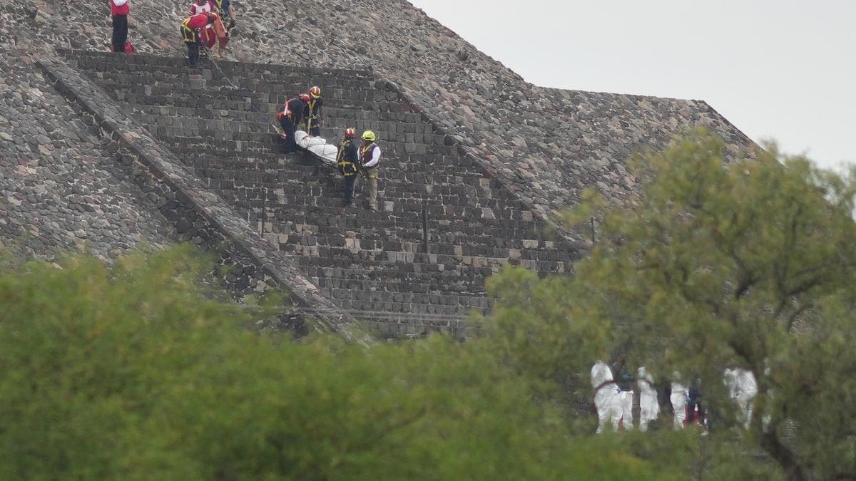 Canadian tourist killed, 13 injured in Mexico pyramid shooting