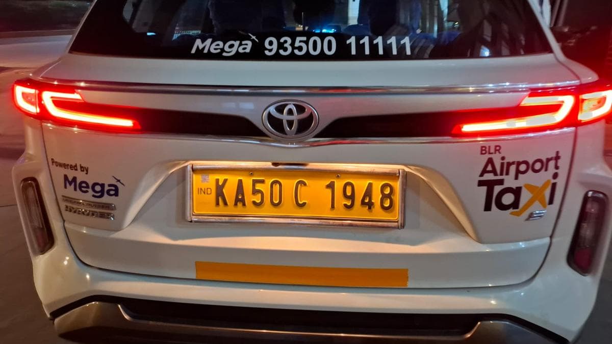 How to get refund from Bengaluru airport taxi driver for excess fare