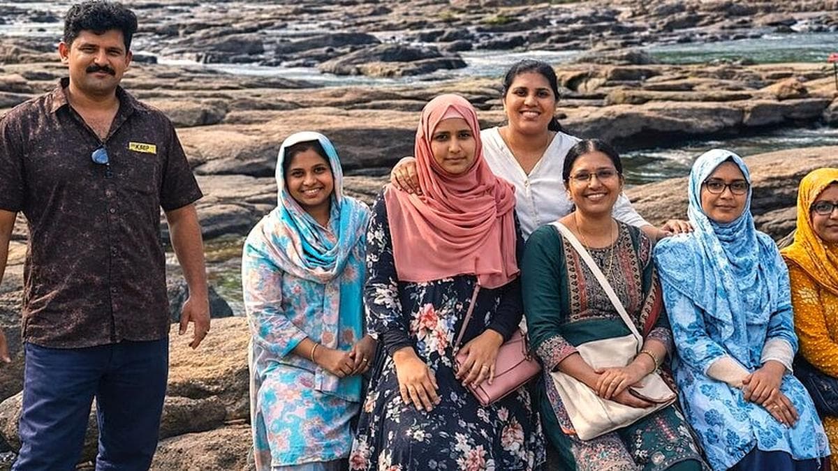 Nine killed as van carrying Malappuram school teachers plunges off Valparai cliff