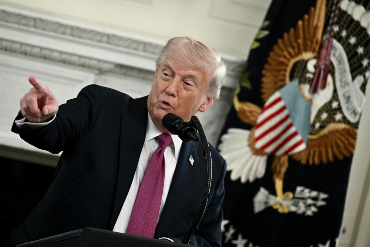 'Starving for cash': Trump says Iran is losing $500 million every day