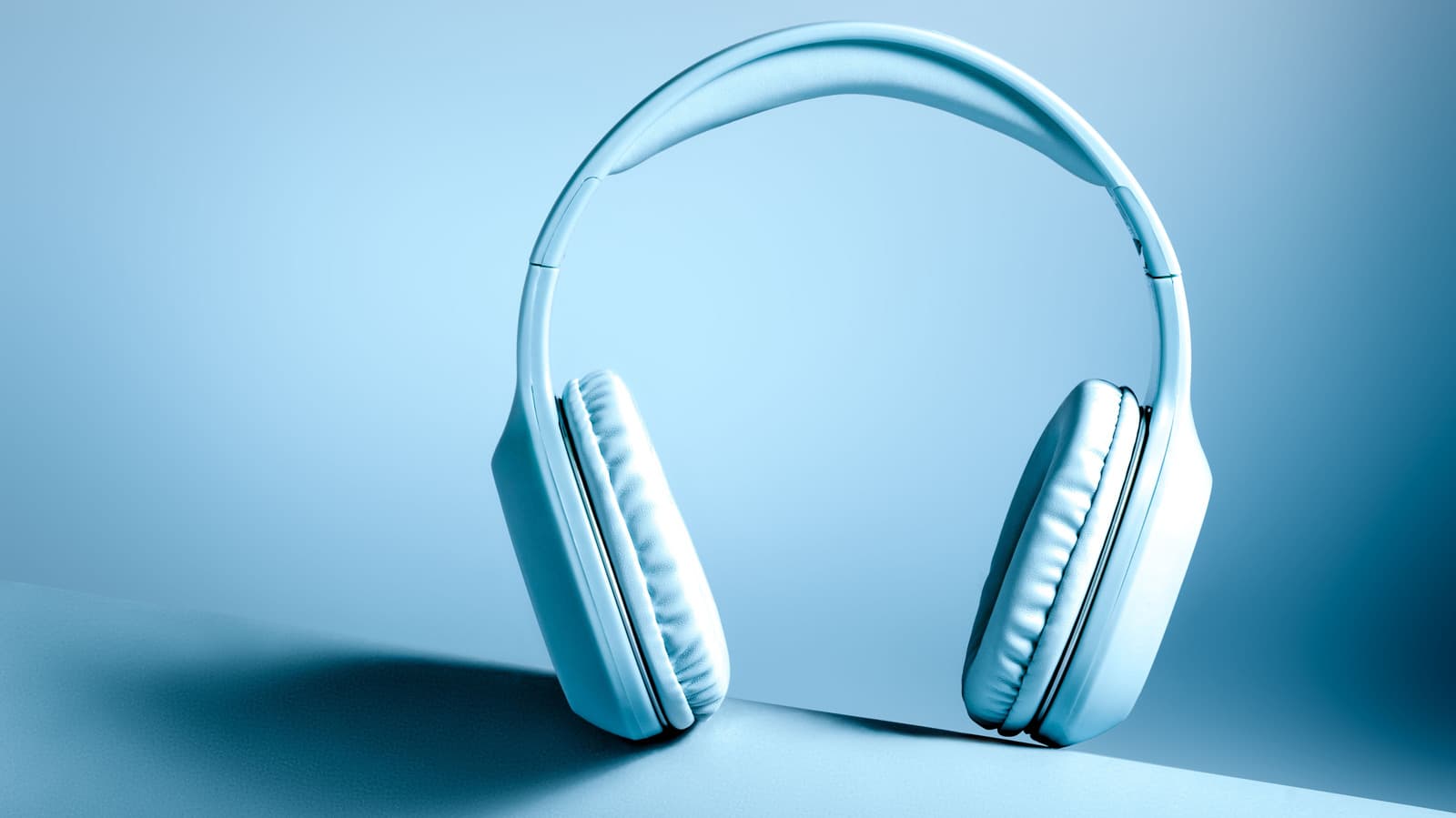 5 Cheap Wireless Headphones That Audiophiles Swear By