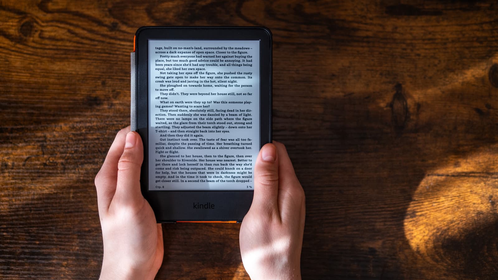 5 Reasons Why Reading On A Kindle Still Beats Your Smartphone