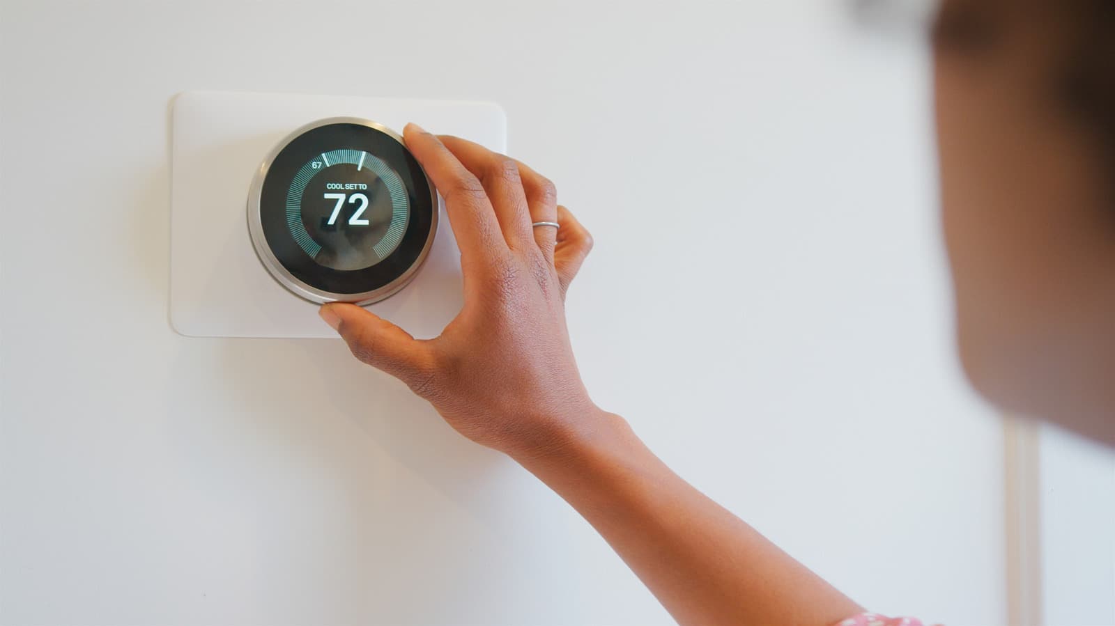 What A Smart Thermostat Actually Saves You Money On (And What It Doesn't)