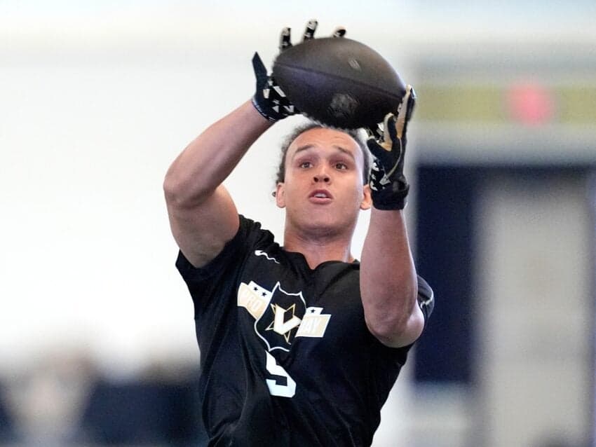 Here’s what mock drafts are saying about Patriots’ Day 2 options