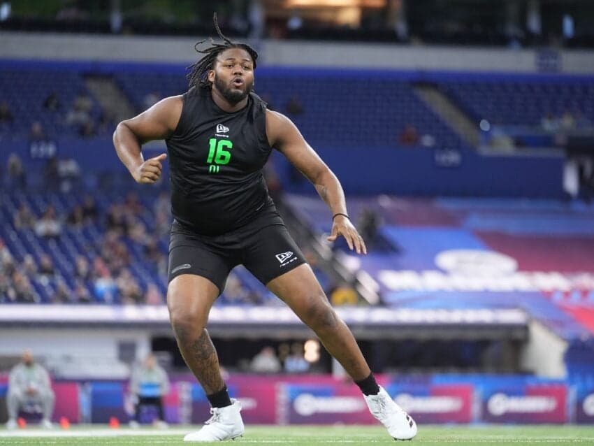 4 things to know about Patriots sixth-round pick Dametrious Crownover