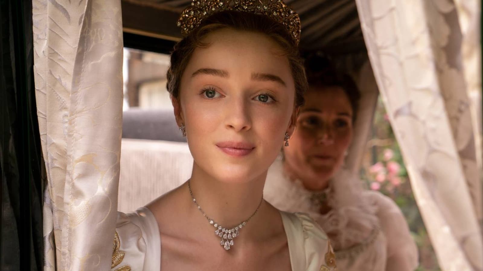 Tragic Details About Bridgerton Star Phoebe Dynevor