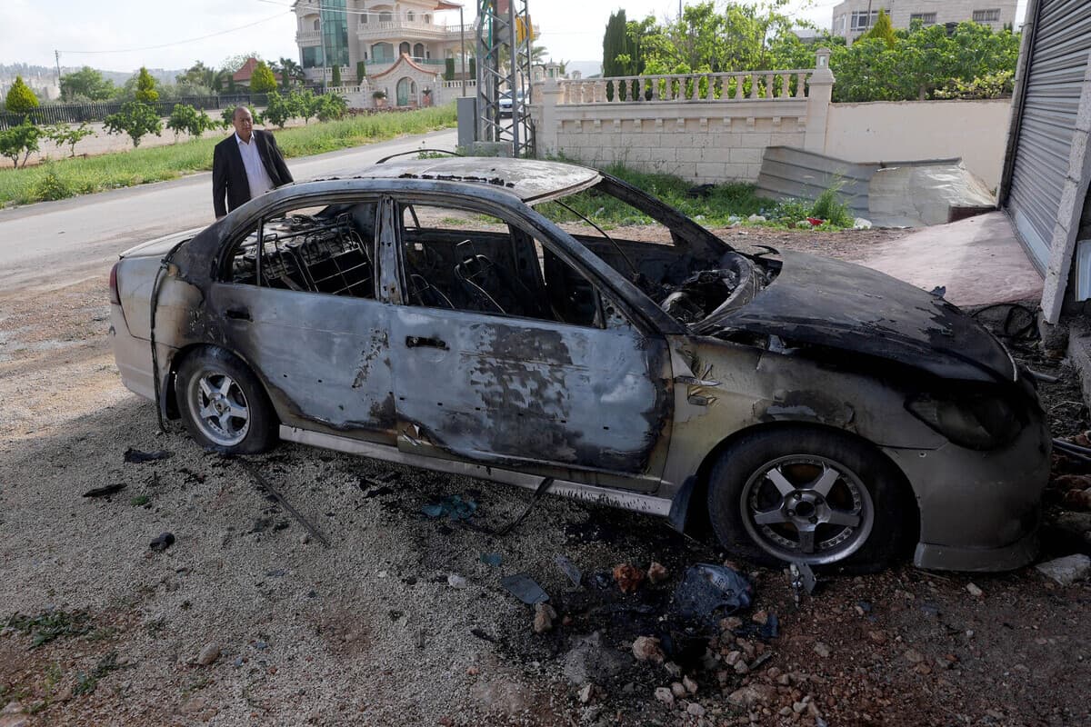 Israeli occupiers torch Palestinian property near Nablus in West Bank